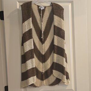 Elegant Brown and Cream Chevron Cardigan